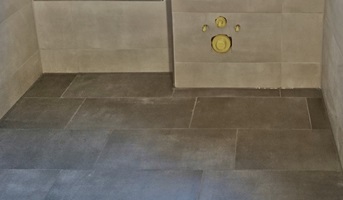 aussparung-der-fliesen